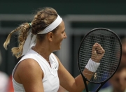 亚博体育-阿扎伦卡迎来五赛季高光表现，RNG球迷沸腾！的简单介绍